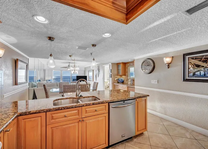 Apartment Dollar 305 *