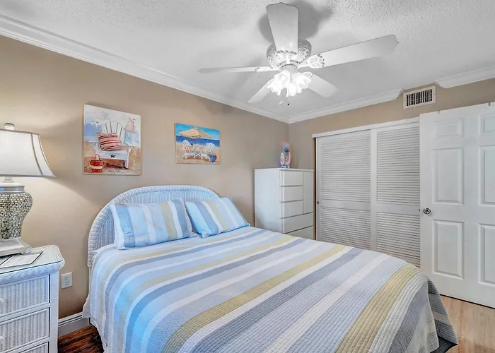 Dollar 305 Apartment